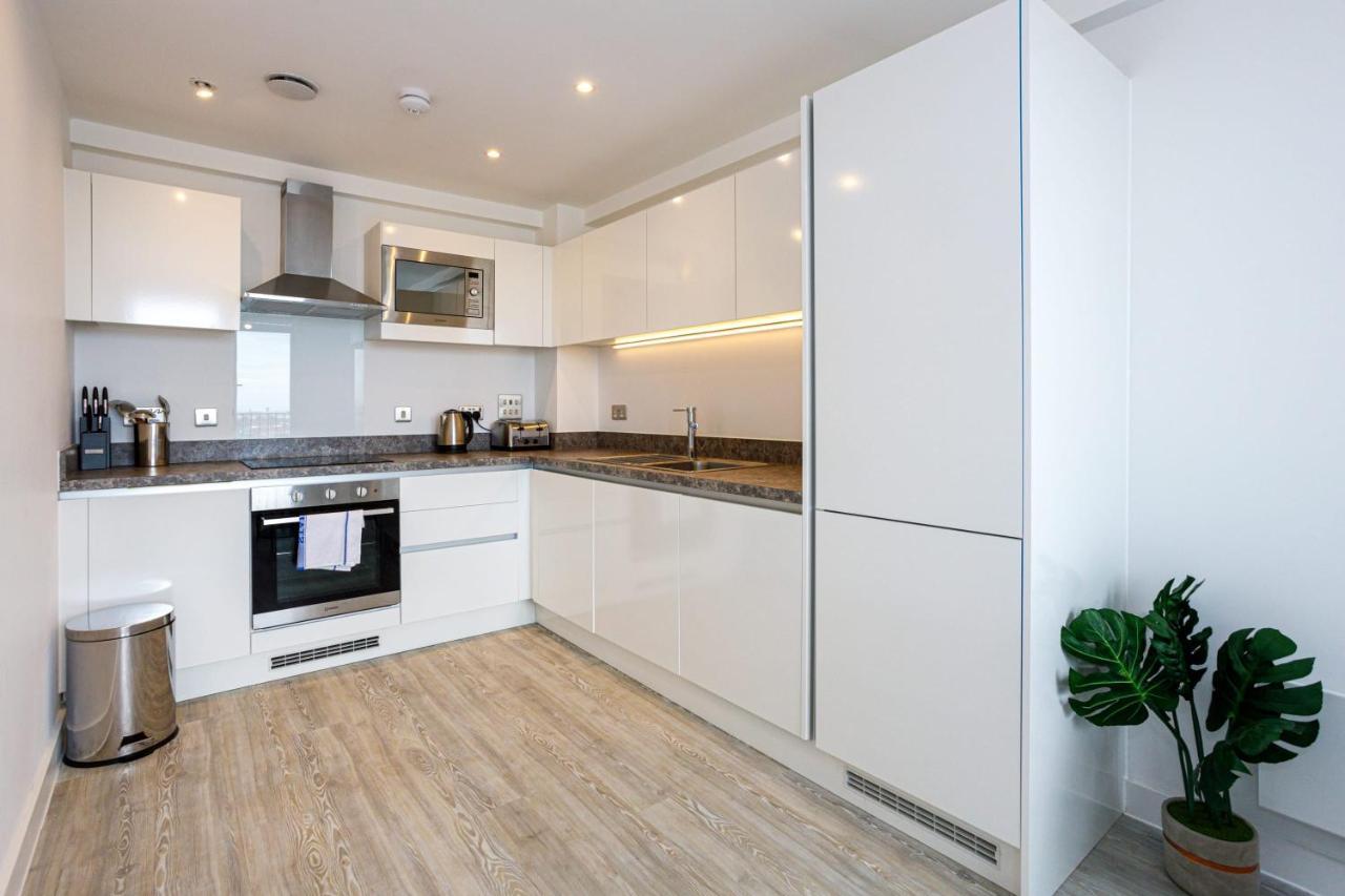 Contemporary 2 Bedroom Duplex In Salford Manchester Zewnętrze zdjęcie