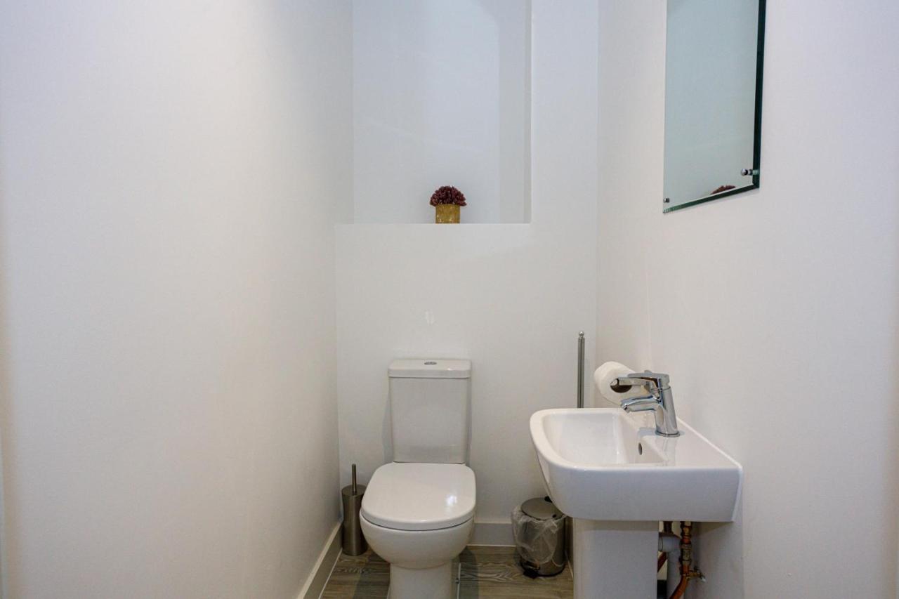 Contemporary 2 Bedroom Duplex In Salford Manchester Zewnętrze zdjęcie