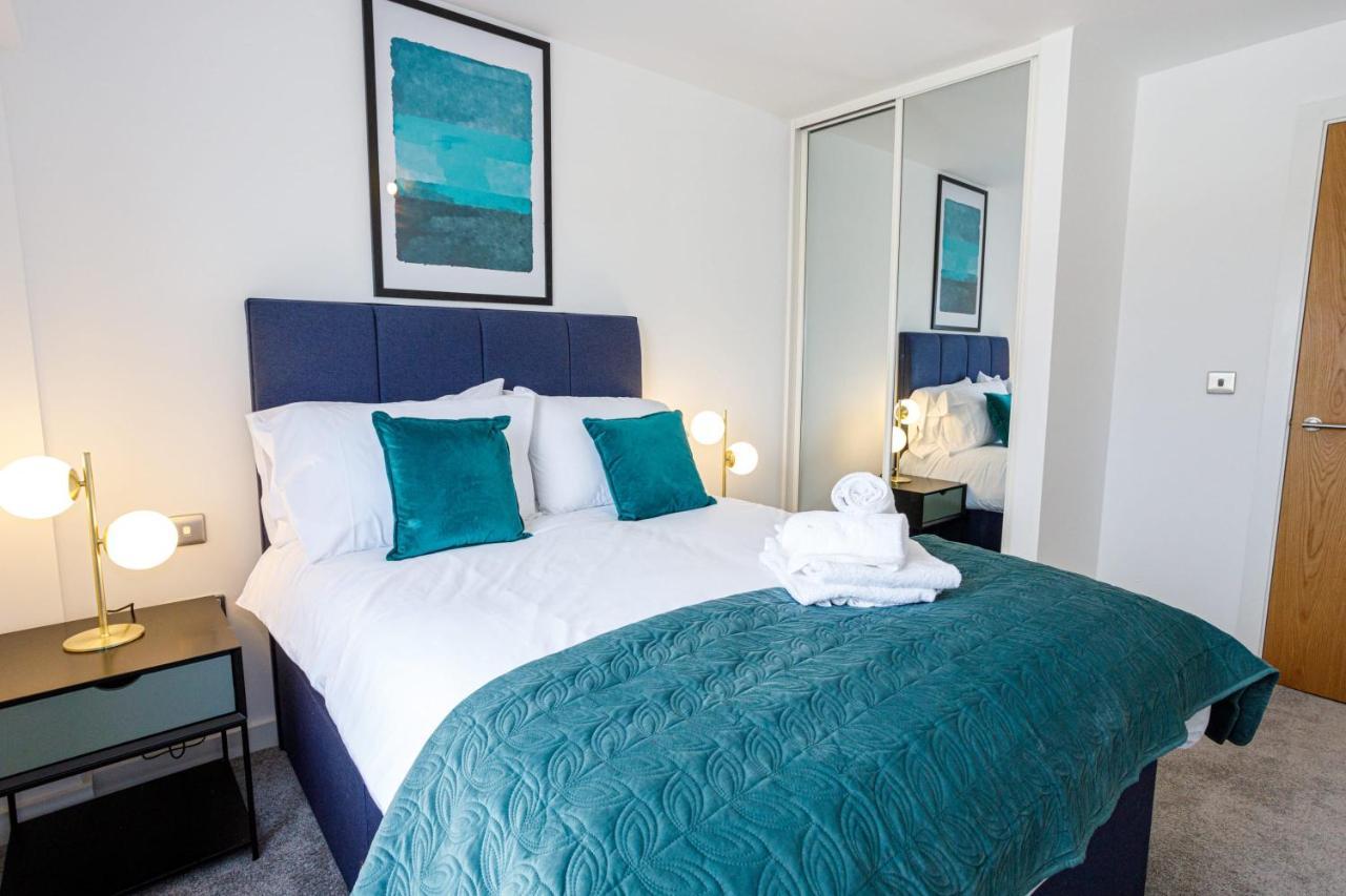 Contemporary 2 Bedroom Duplex In Salford Manchester Zewnętrze zdjęcie